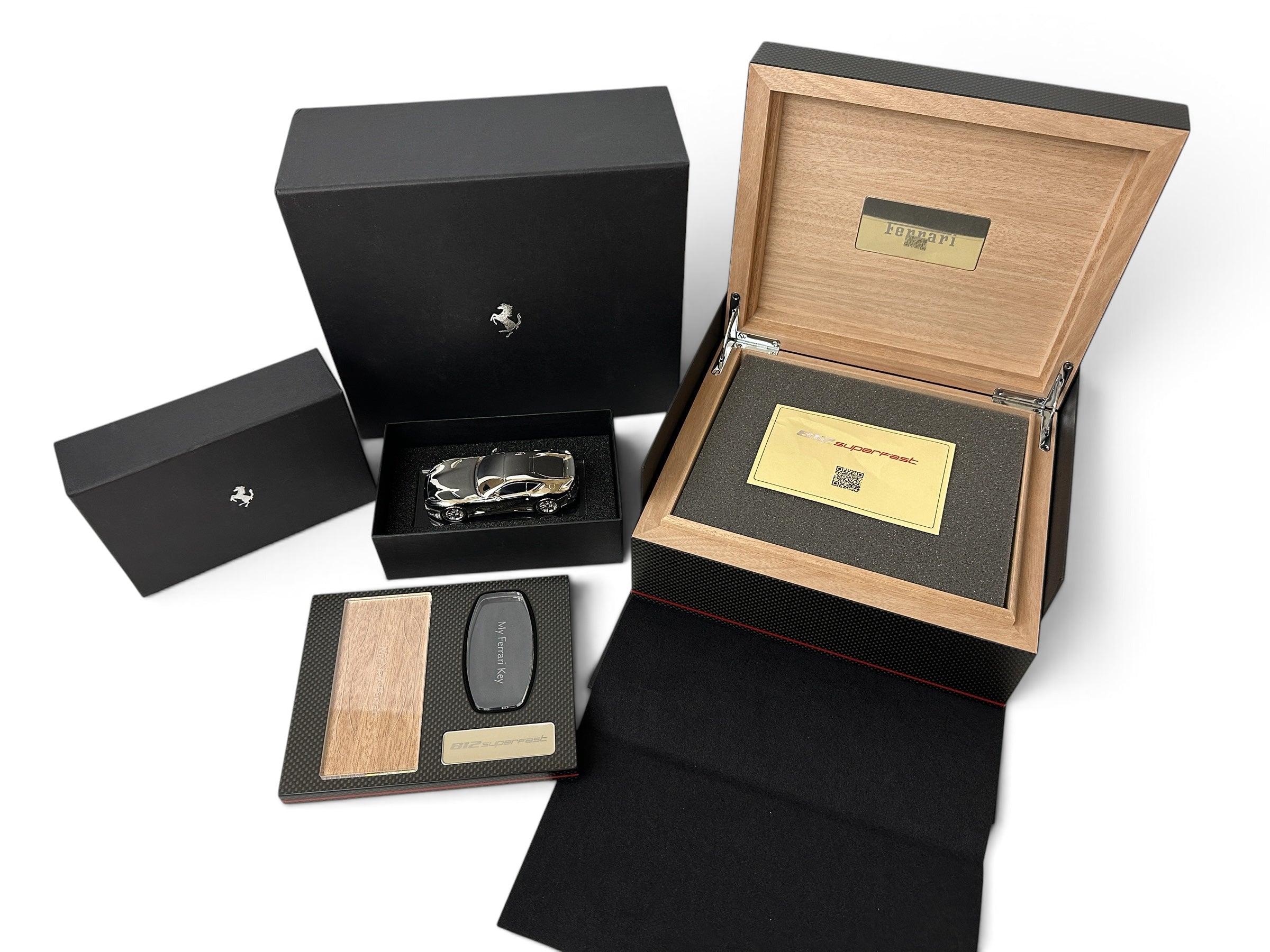 Collectables, Merchandise & Accessories