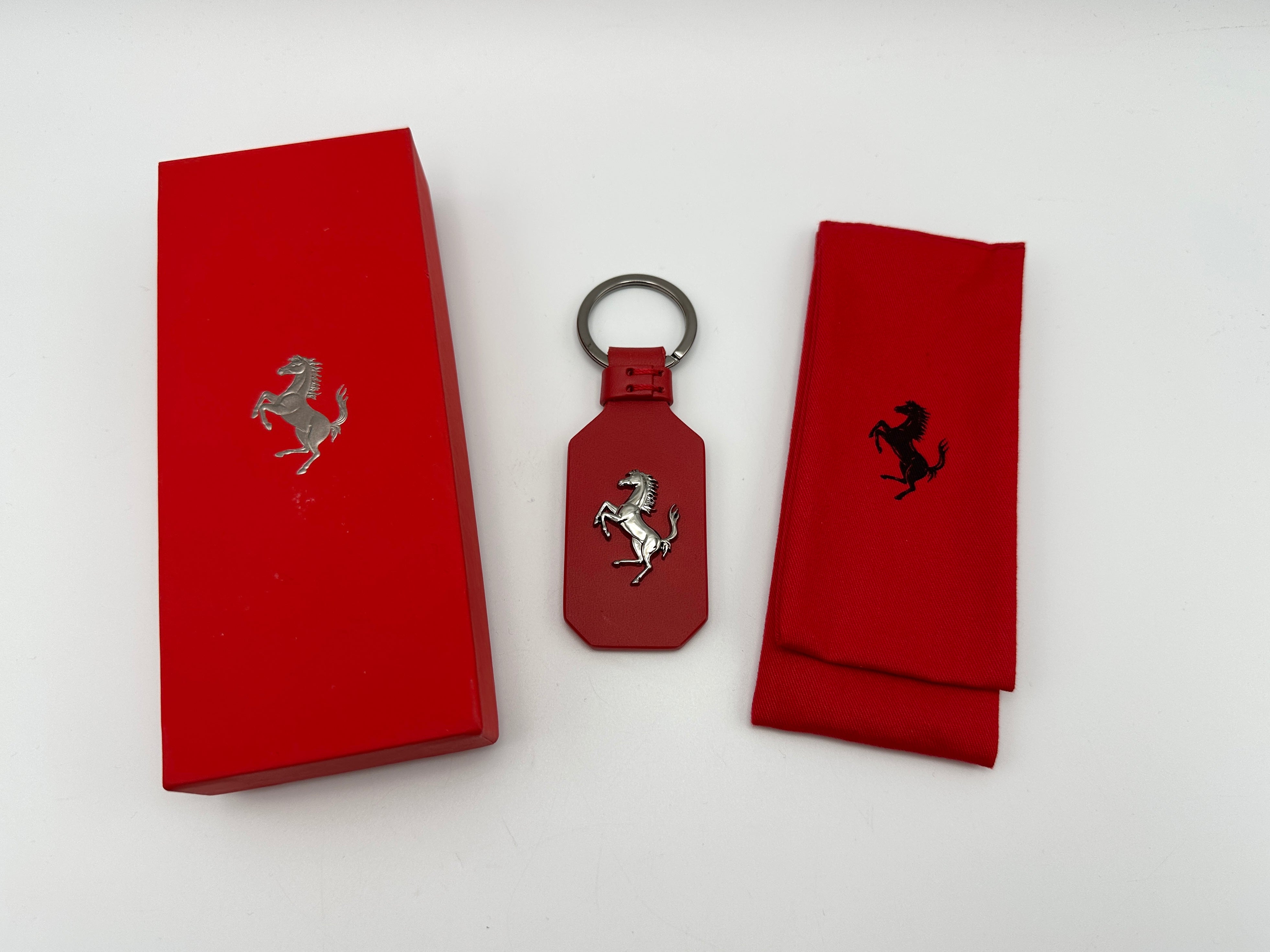 Ferrari Red Leather Keychain, Keyfob with Prancing Horse - Official Ac