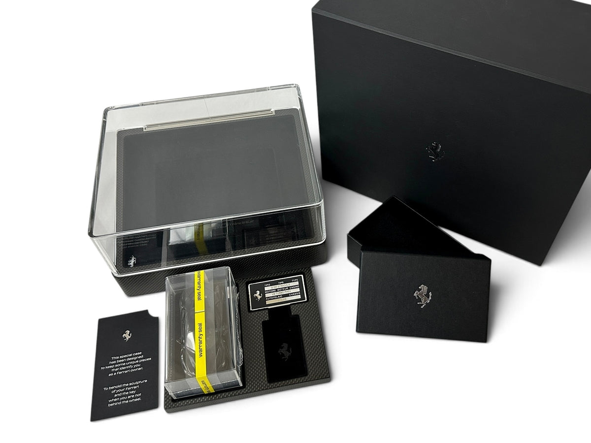 Ferrari SF90 Stradale Carbon Look Key & Modelcar Storage Box, Including Model - Owners Edition