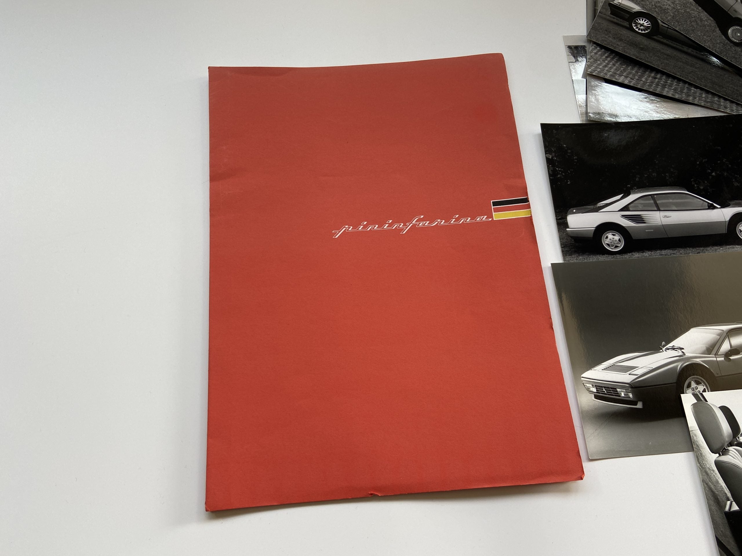 Ferrari 328 GTB/GTS, Mondial, 412, Testarossa Pininfarina Press Kit Brochure 1985 - German