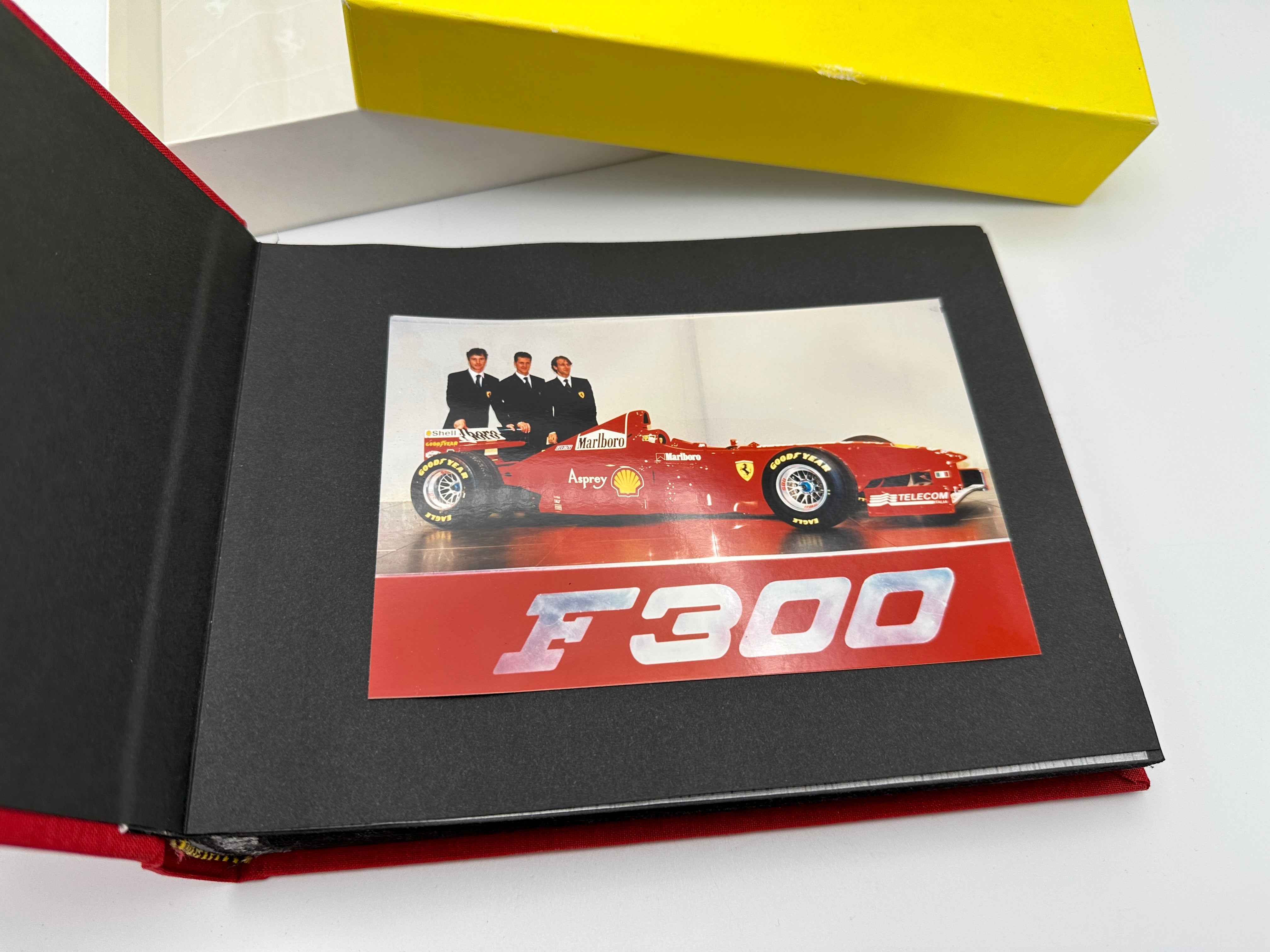 Ferrari Schedoni Photo Album - Grand Prix Monza 1998 - Michael Schumacher - Official Accessory