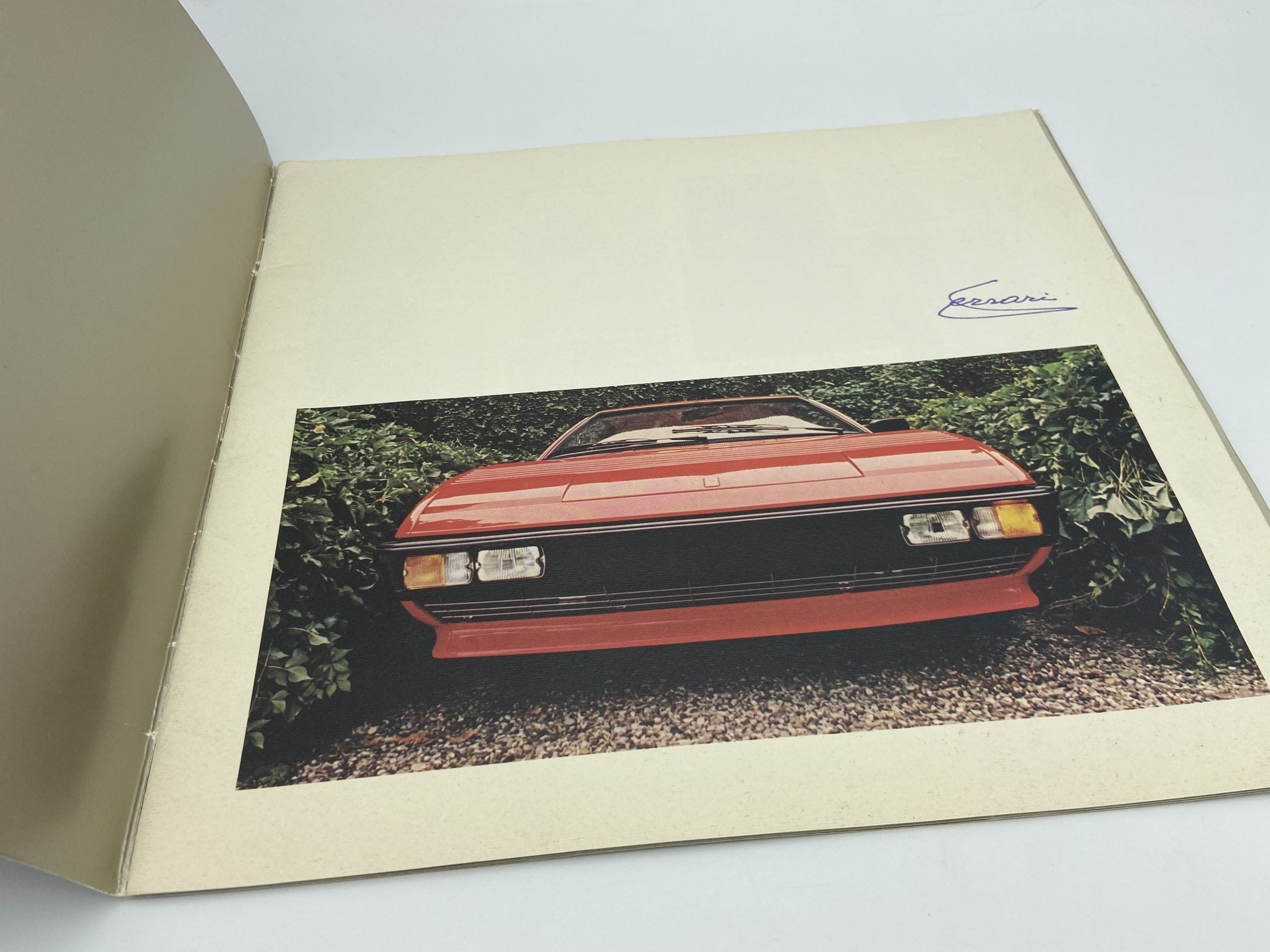 Ferrari Mondial 8 U.S.Version Sales Brochure #220/81