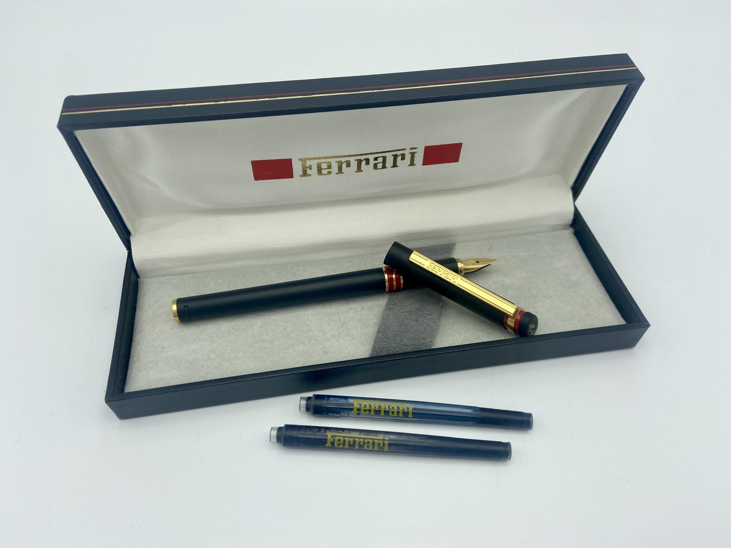 Ferrari Formula Black Fountain Pen in Box – Cartier Series