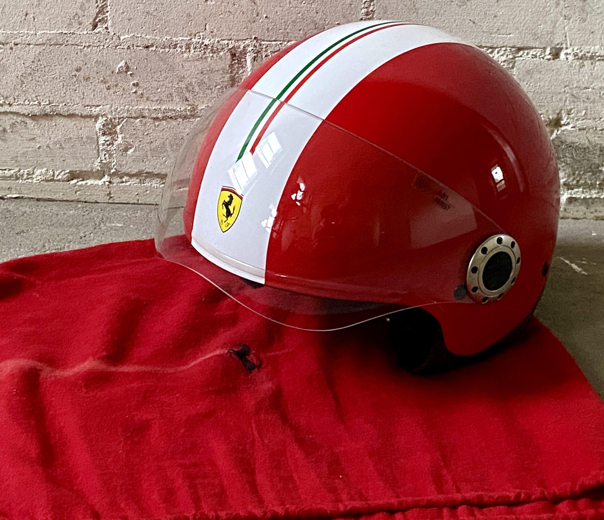 Moederland bizon Document Ferrari Motorcycle, Scooter Helmet, MaxSafety Fashion - Made in Italy -  Baroli Automobilia